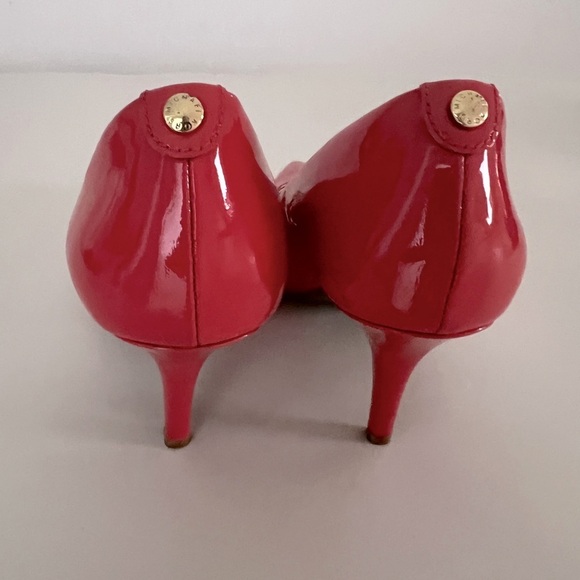 MICHAEL Michael Kors MK- Flex Coral Reef Red Patent Leather Mid Heel Pumps 6.5 - Picture 4 of 10